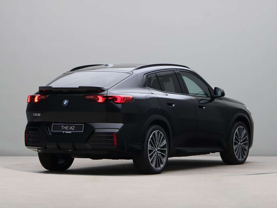 BMW iX2 - Imagem 9