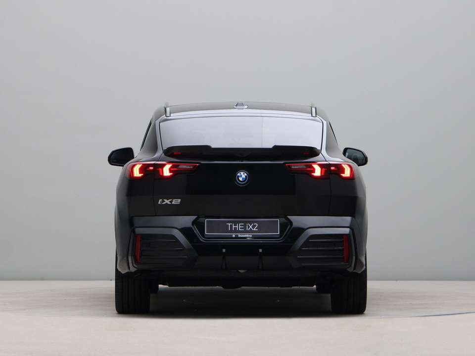 BMW iX2 - Imagem 10