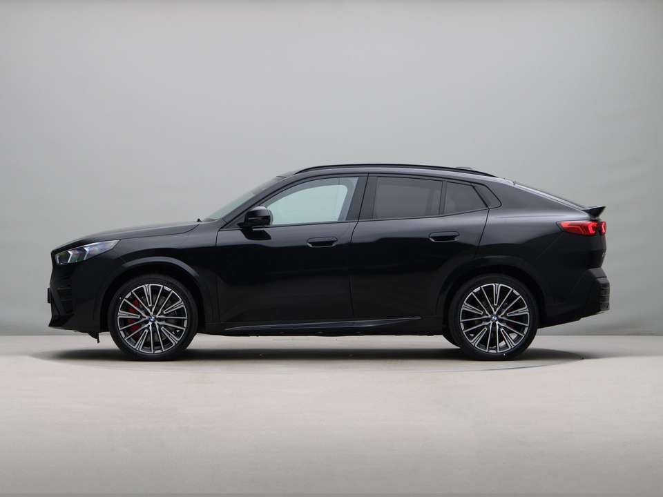 BMW iX2 - Imagem 12