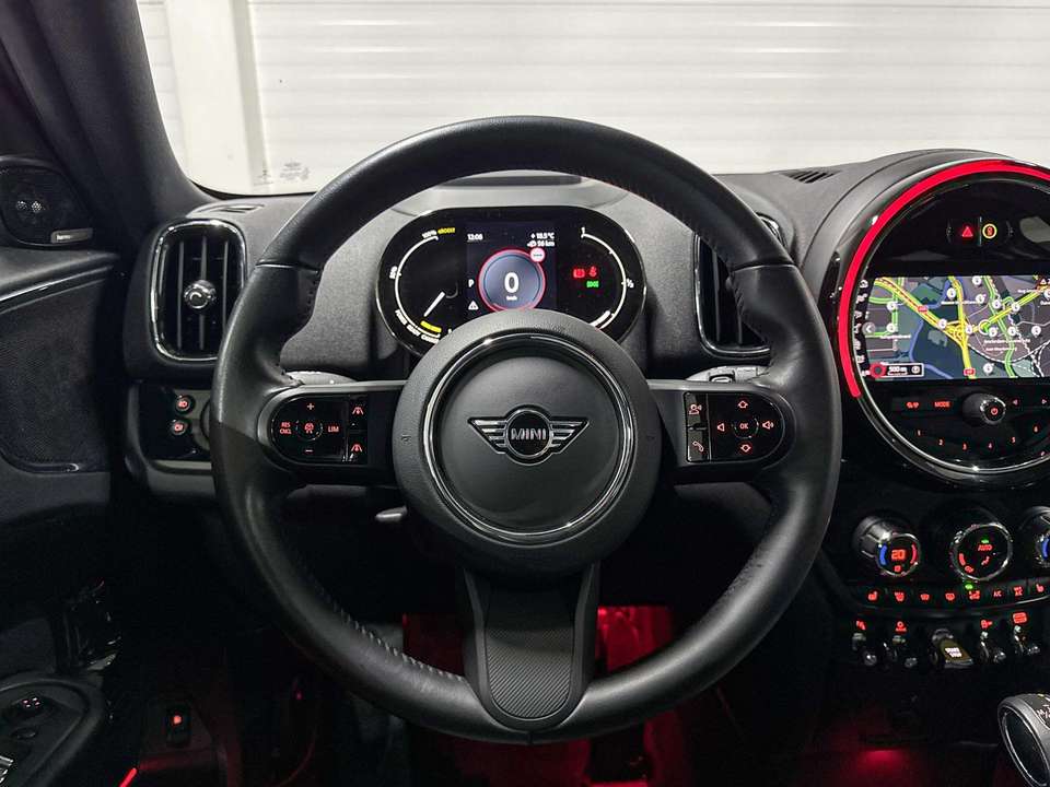 MINI Cooper SE Countryman - Imagem 12