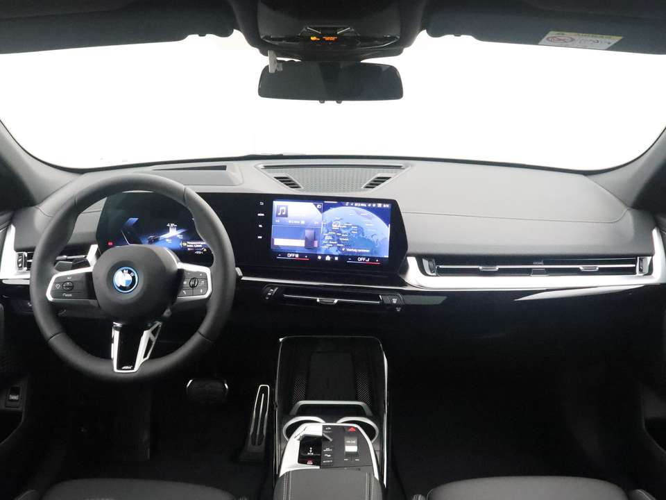 BMW iX2 - Imagem 13