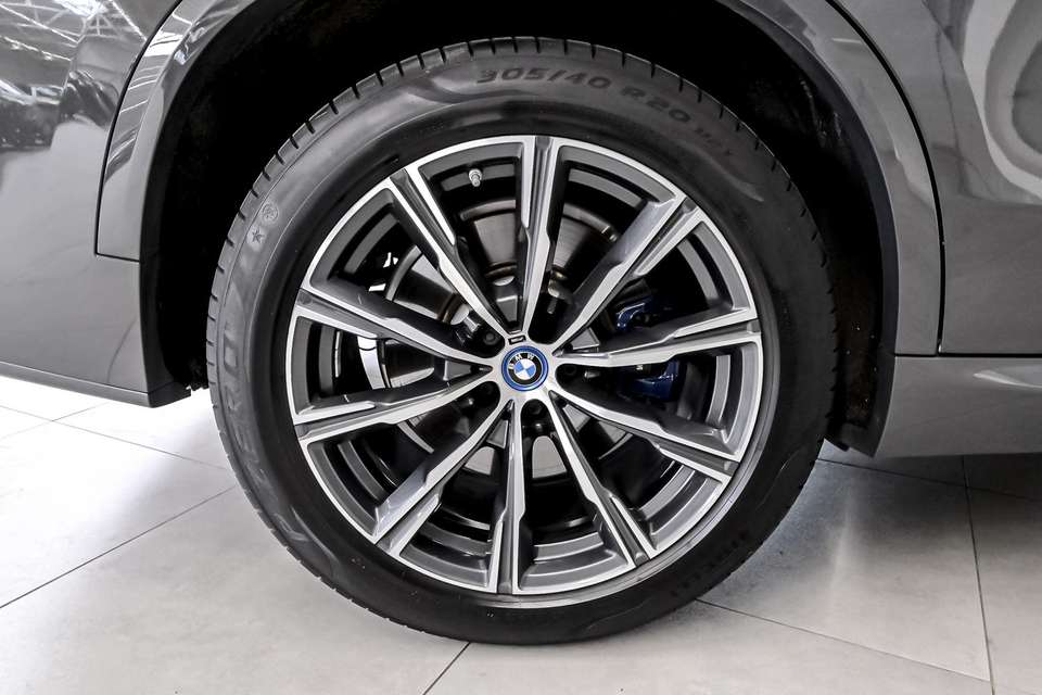 BMW X5 - Imagem 8
