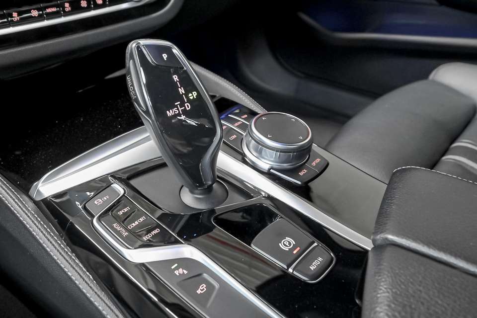Car picture 11