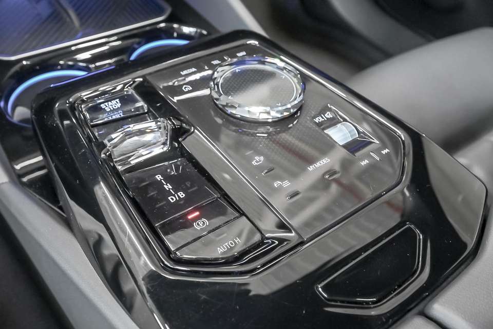 Car picture 11