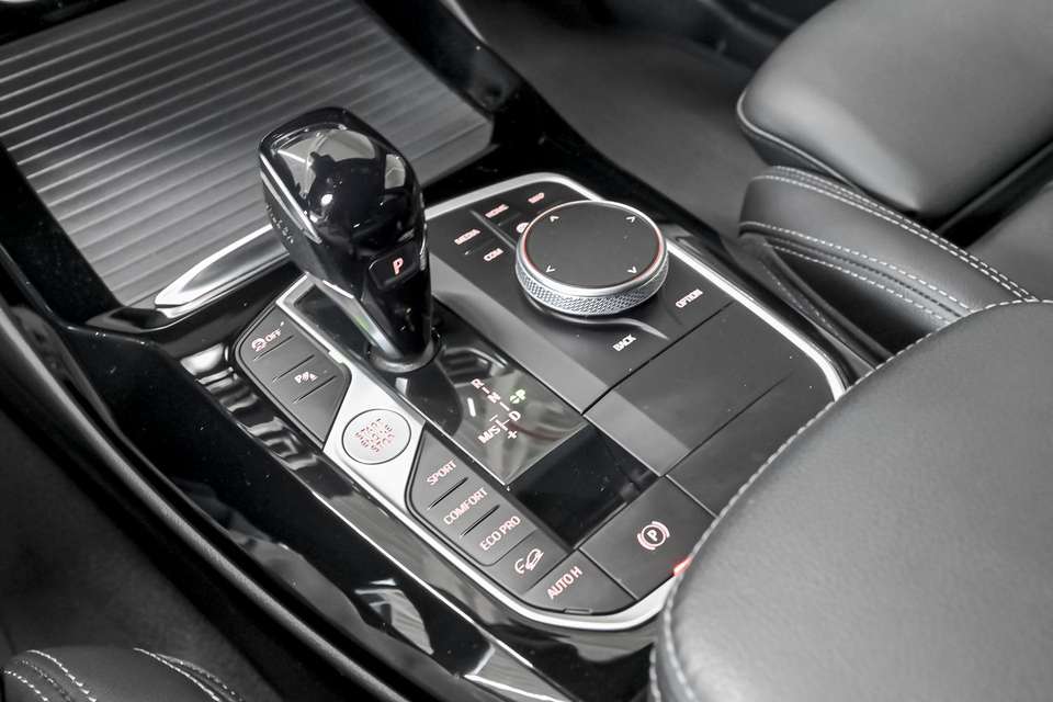Car picture 11