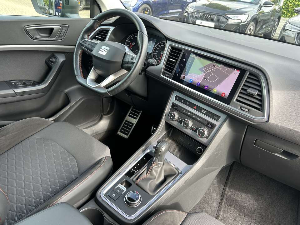 Car picture 9