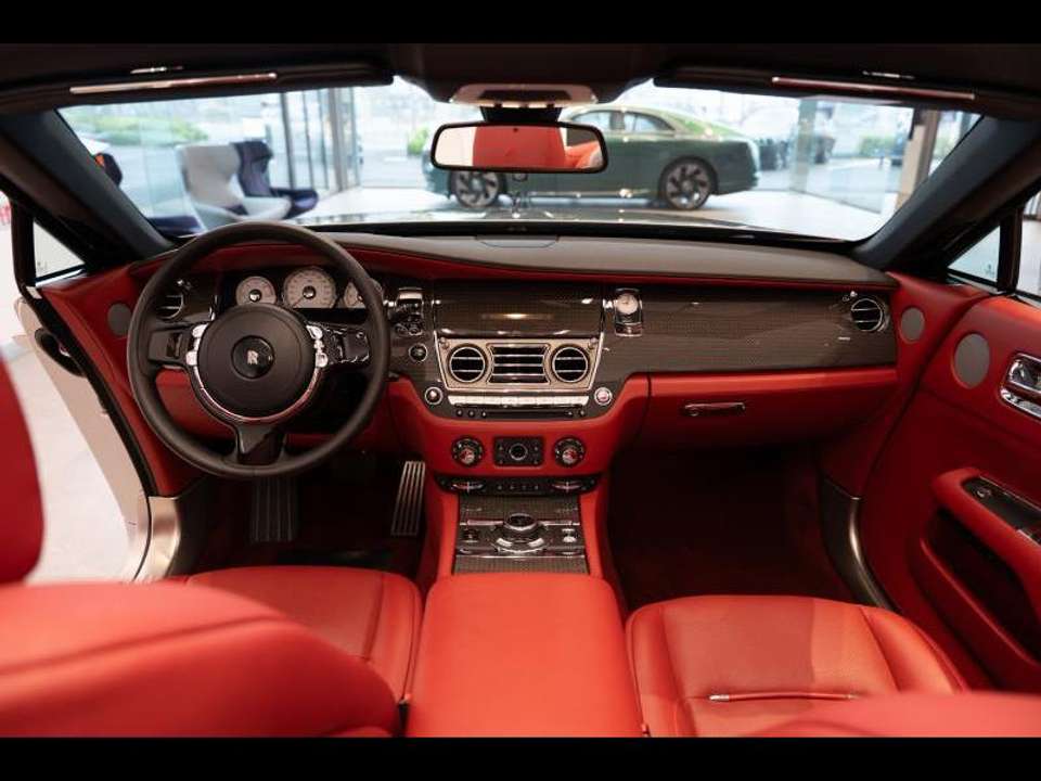 Rolls-Royce Dawn - Imagem 7