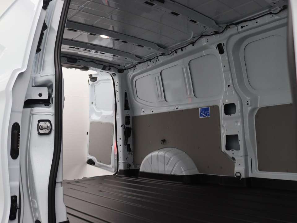 Ford E-Transit - Imagem 16