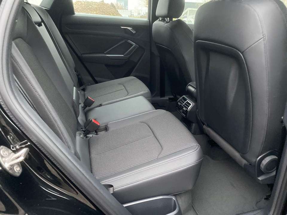 Car picture 11