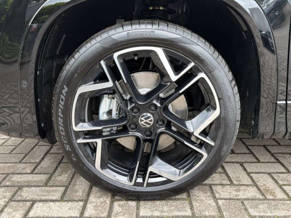 Car picture 9