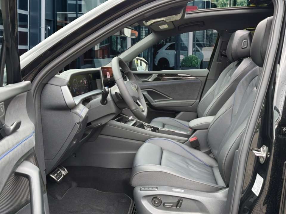 Car picture 11