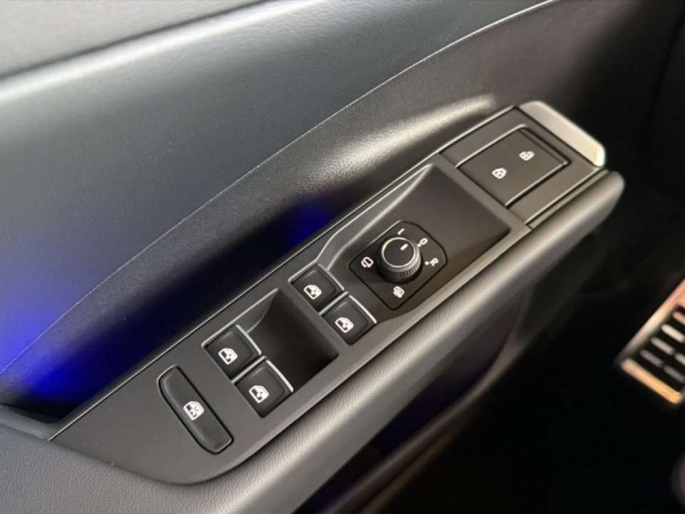 Car picture 19