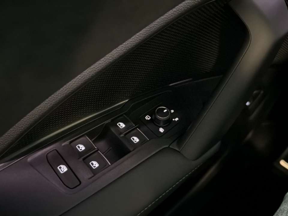 Car picture 19