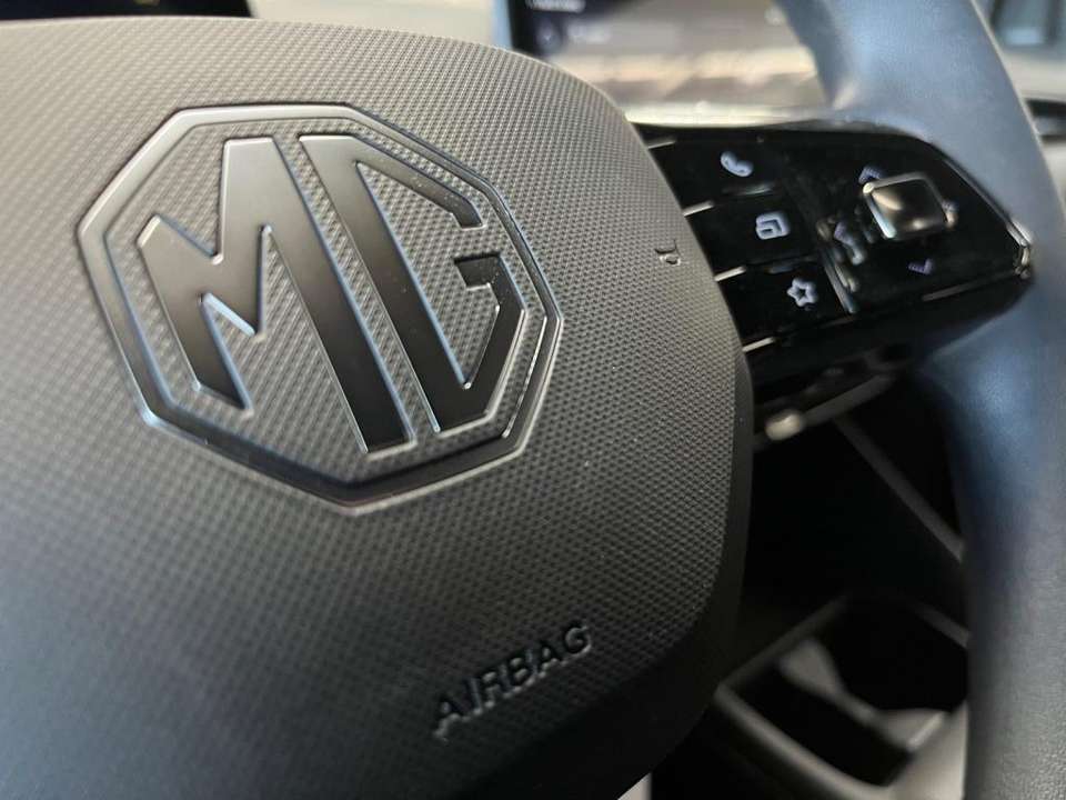Car picture 9