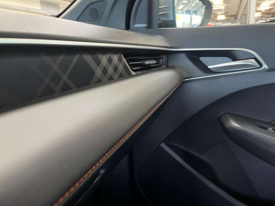 Car picture 10