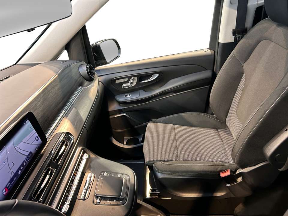 Mercedes-Benz EQV 300 - Imagem 9