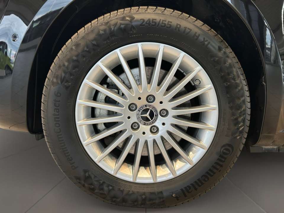 Mercedes-Benz EQV 300 - Imagem 13