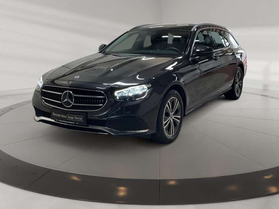 Mercedes-Benz E 220 - Imagem 2