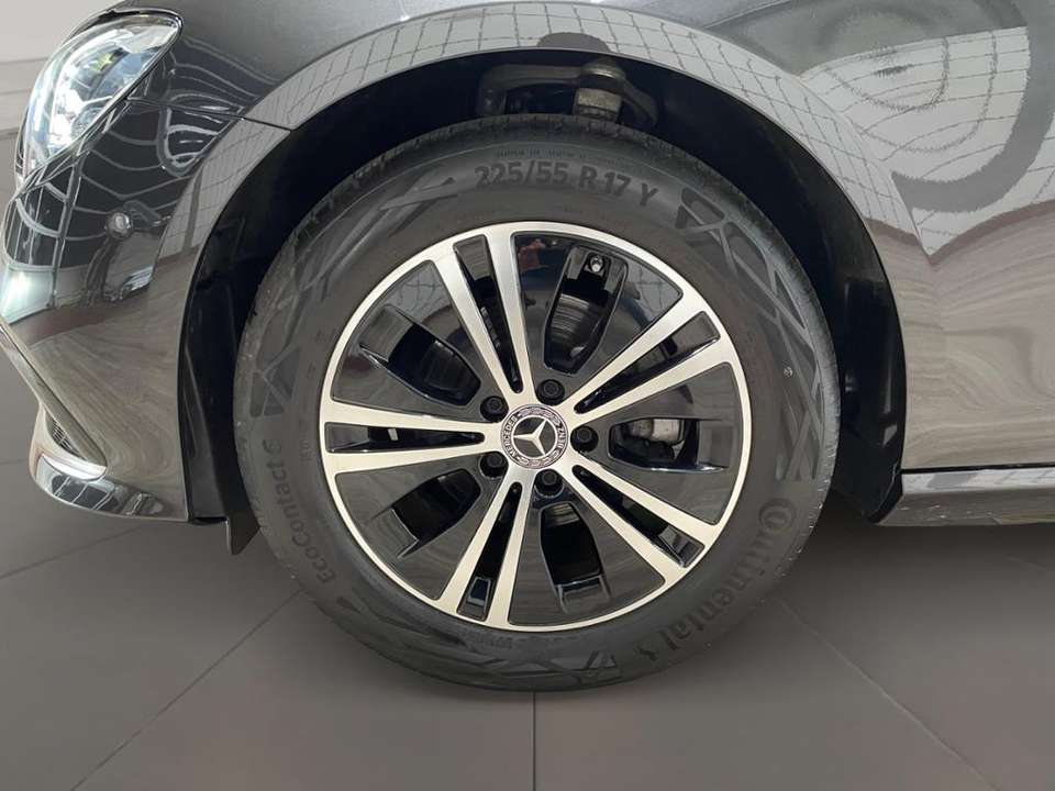 Mercedes-Benz E 220 - Imagem 7