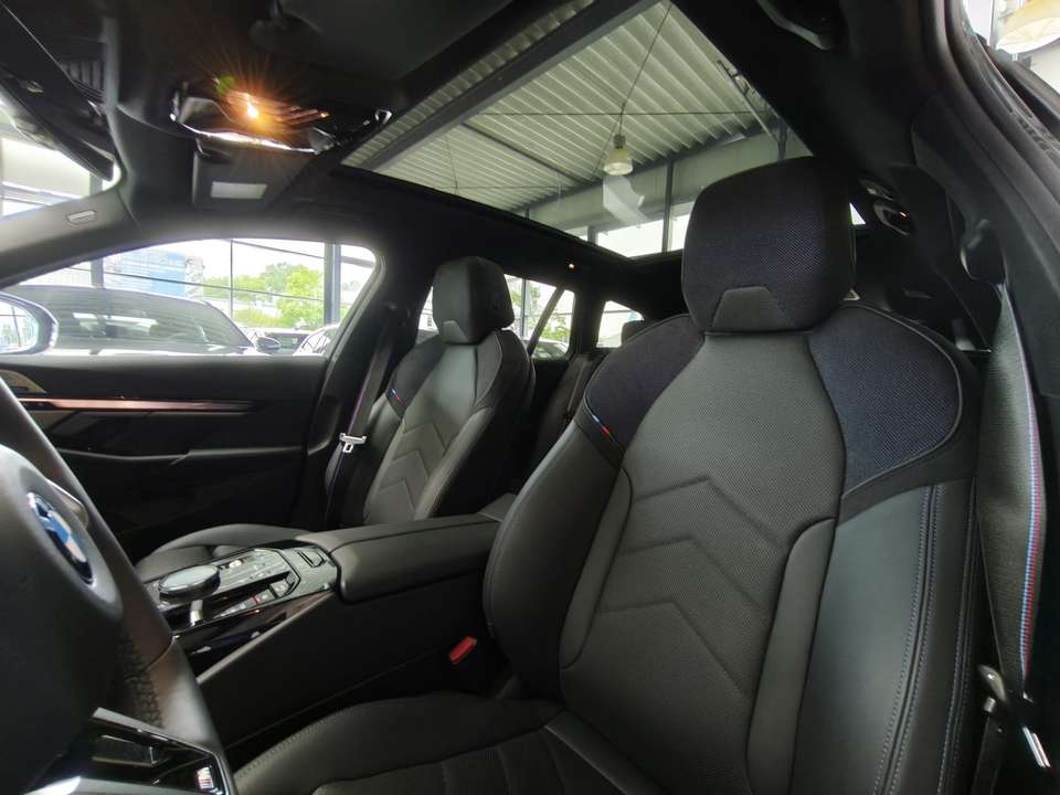 Car picture 9