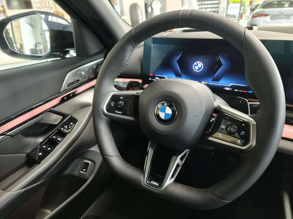 Car picture 11