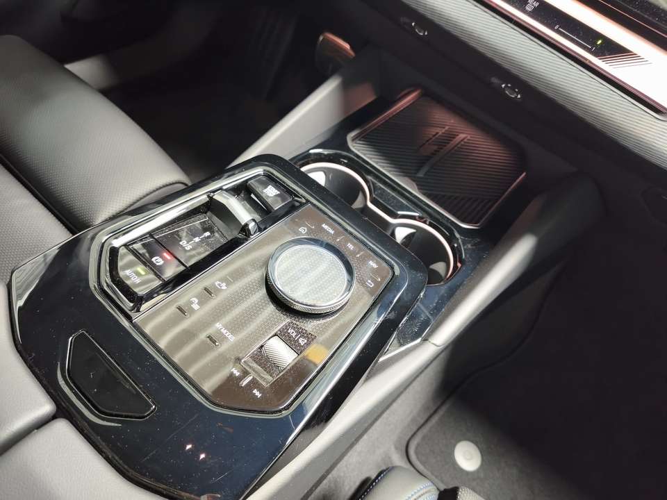 Car picture 16