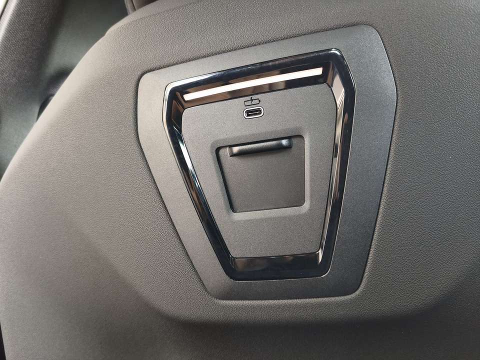 Car picture 18