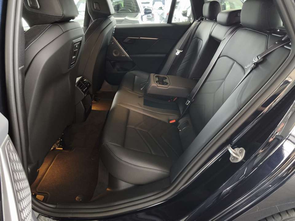 Car picture 19