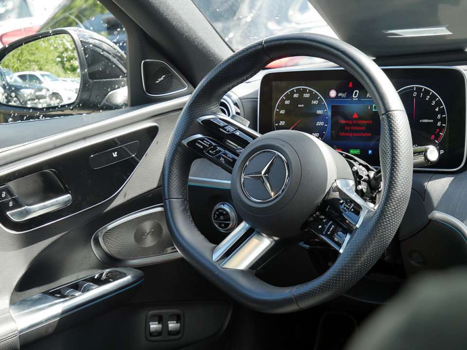 Mercedes-Benz C 400 - Imagem 9