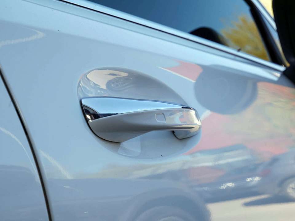 Car picture 11