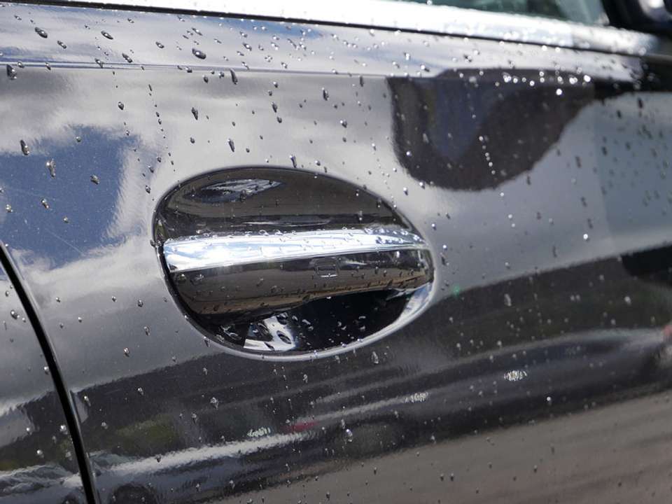 Mercedes-Benz C 400 - Imagem 10