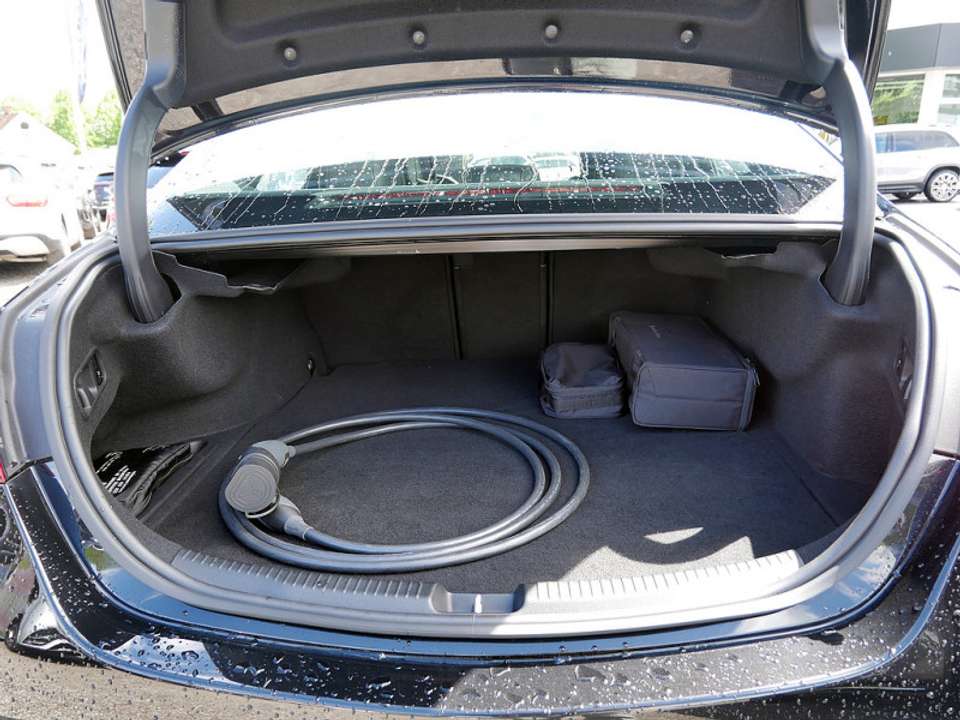 Mercedes-Benz C 400 - Imagem 12