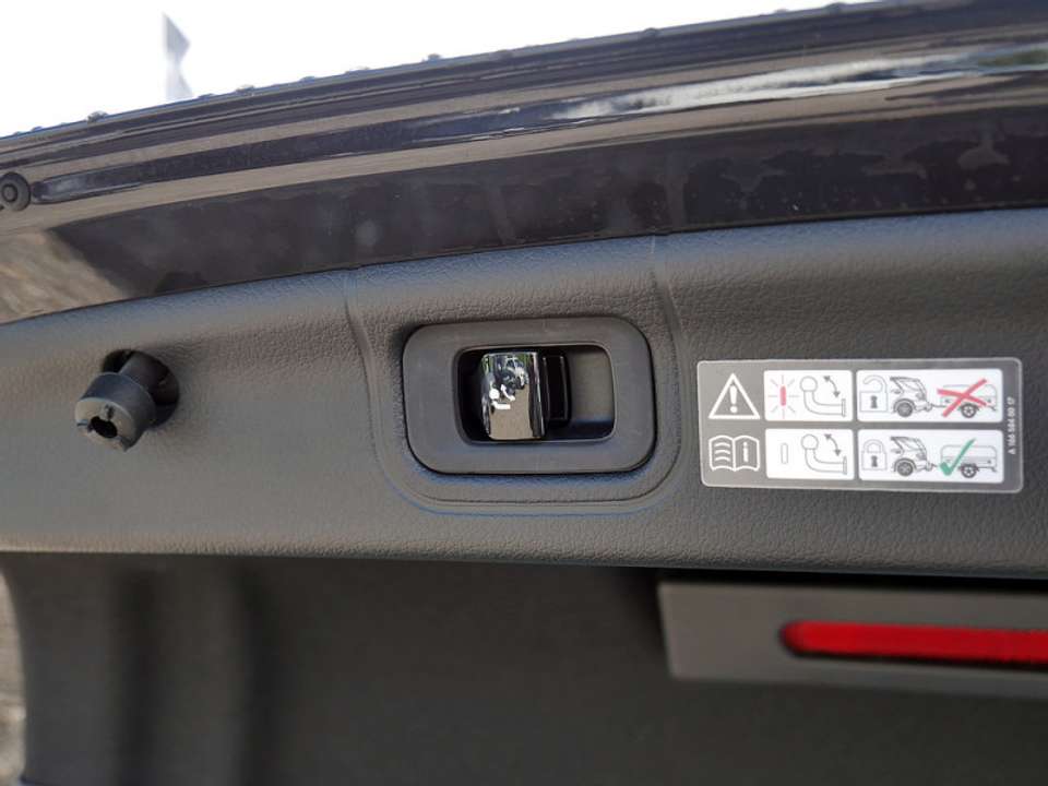 Mercedes-Benz C 400 - Imagem 13