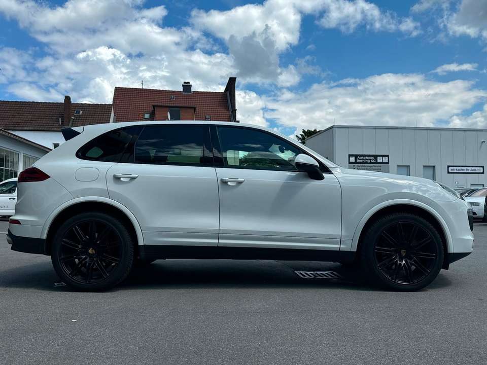 Porsche Cayenne - Imagem 8