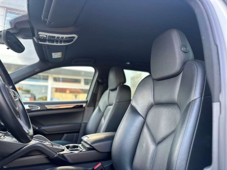 Porsche Cayenne - Imagem 10
