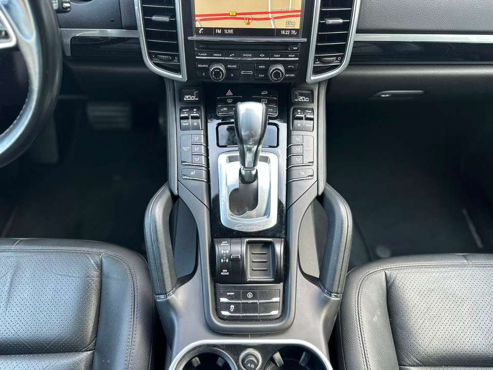 Porsche Cayenne - Imagem 15