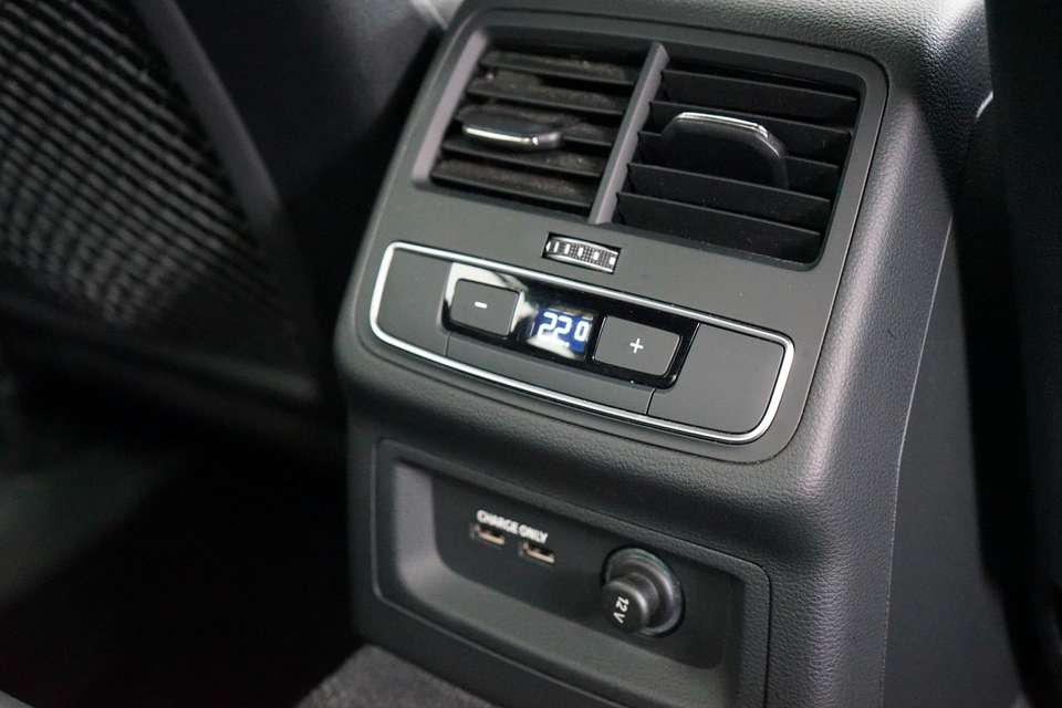 Car picture 16