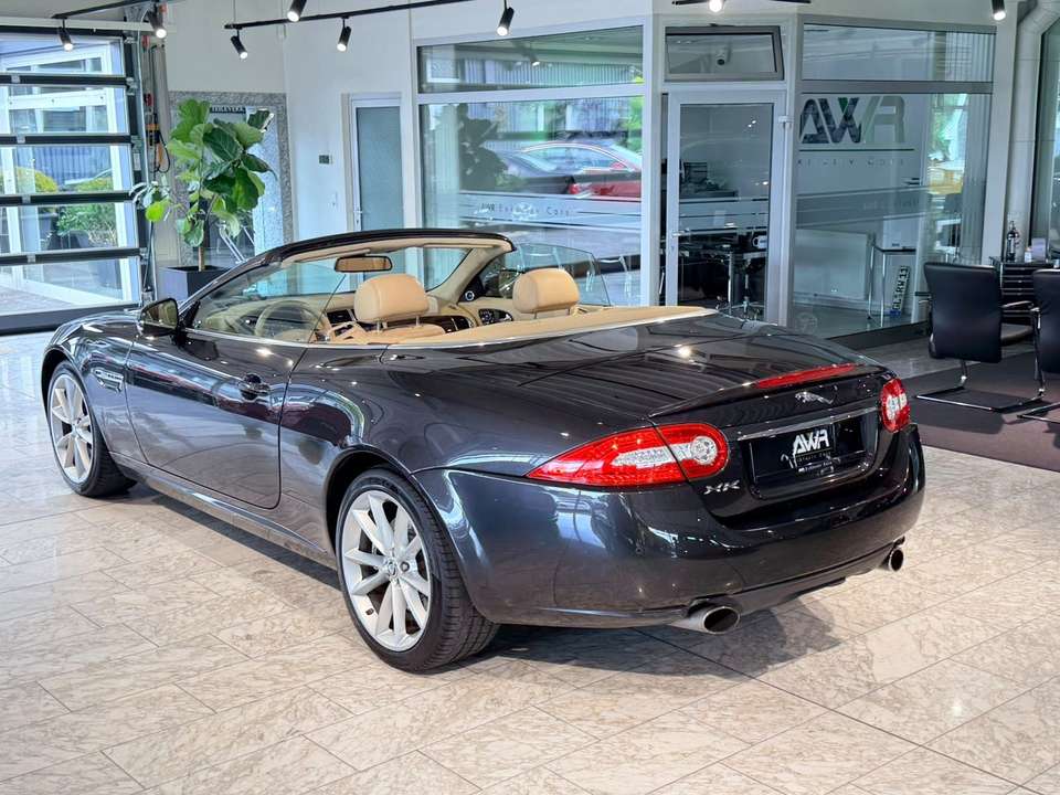 Jaguar XK - Imagem 6