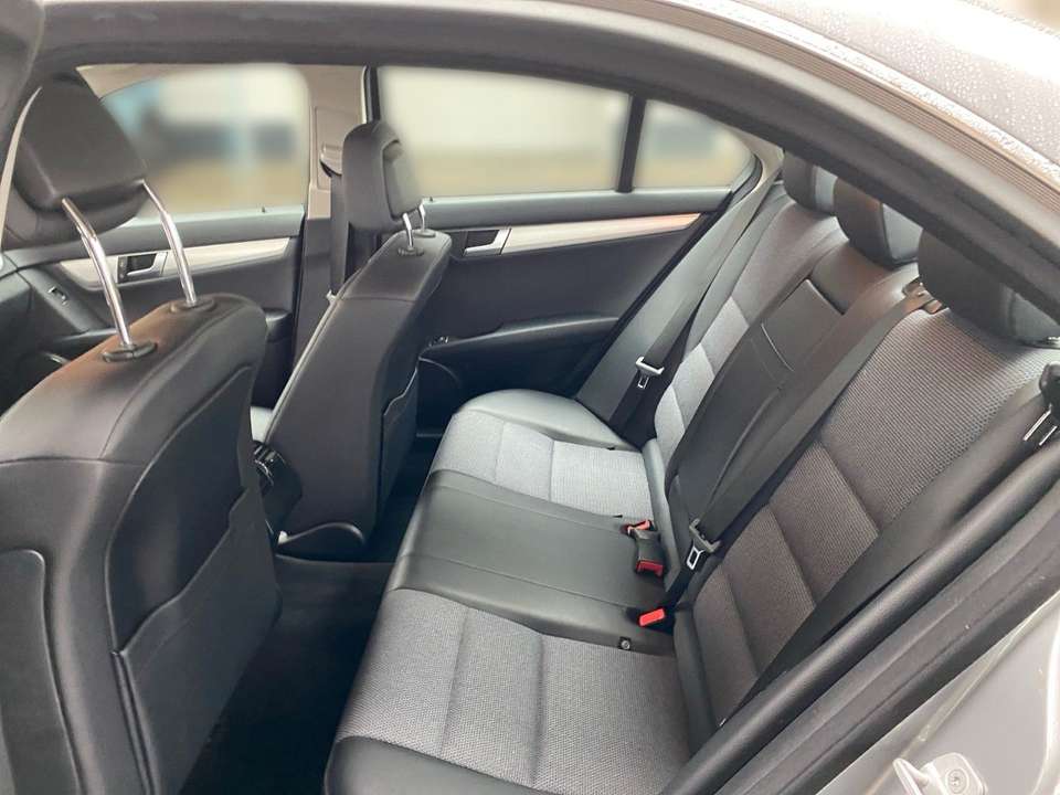 Car picture 9