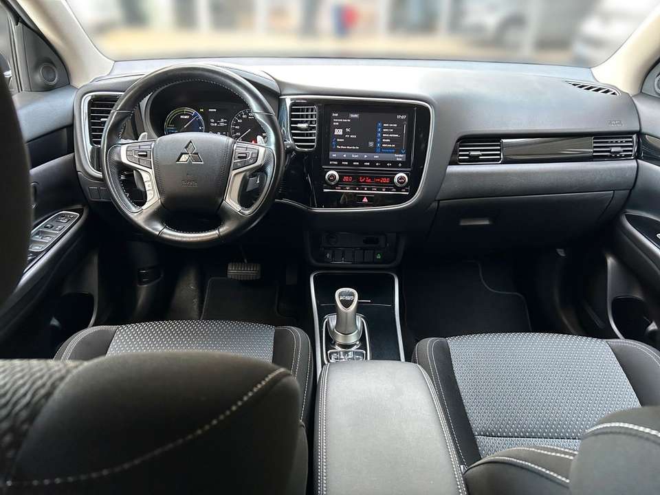 Mitsubishi Outlander - Imagem 10