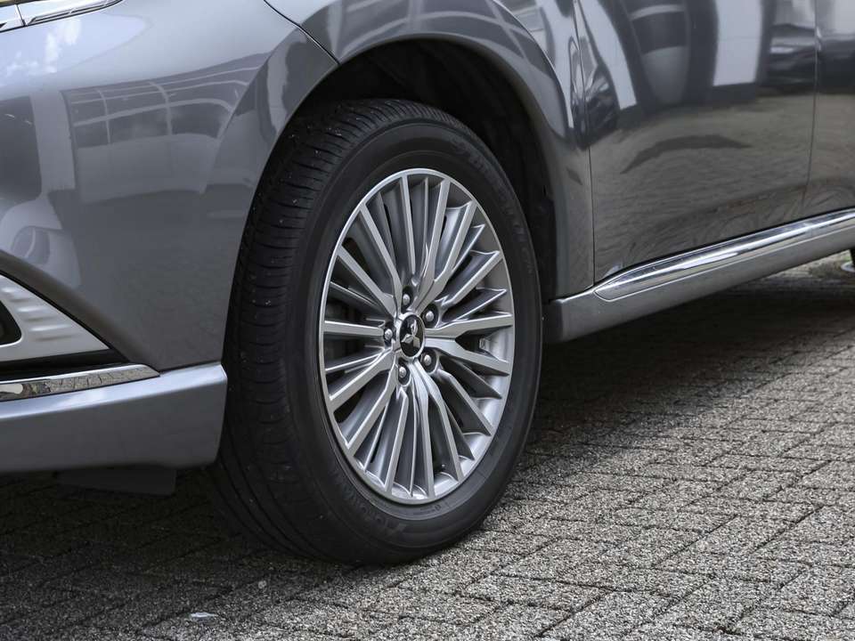 Mitsubishi Outlander - Imagem 13