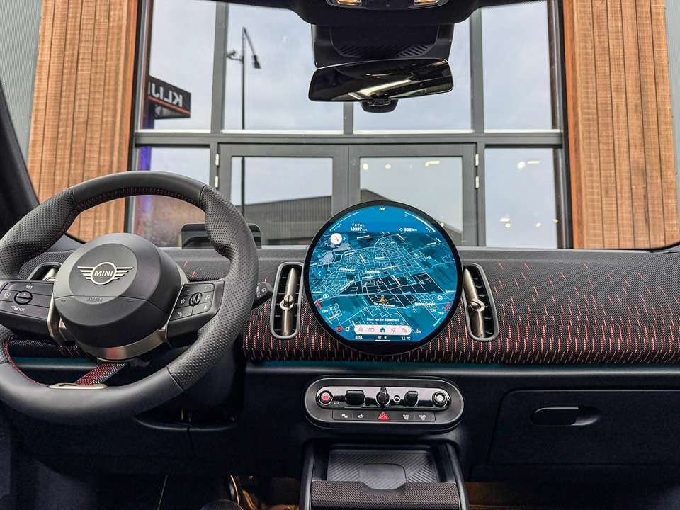 Car picture 18