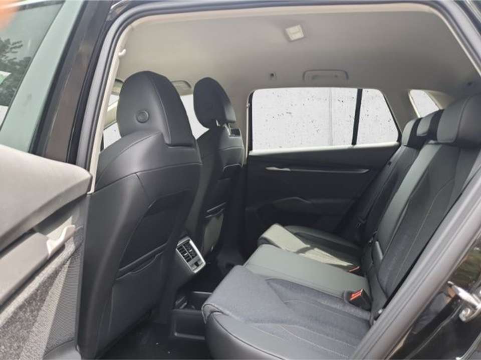 Car picture 10