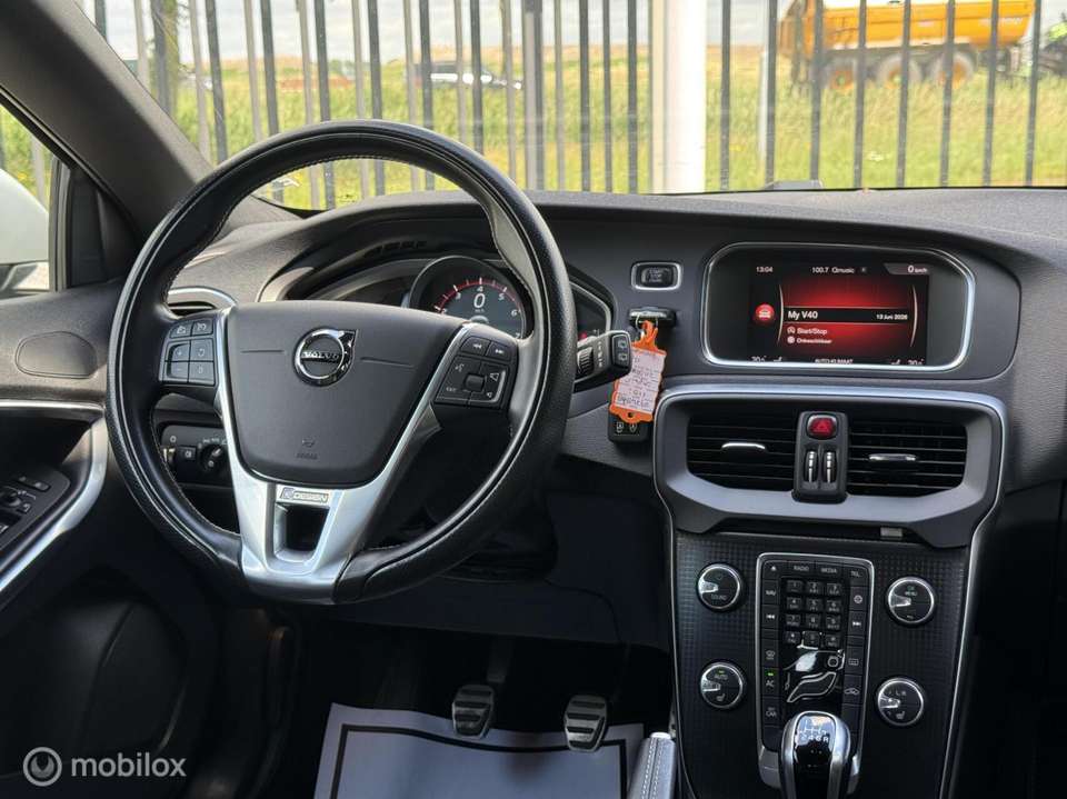 Car picture 18