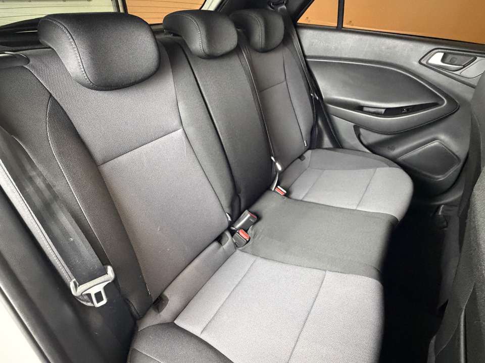 Car picture 9