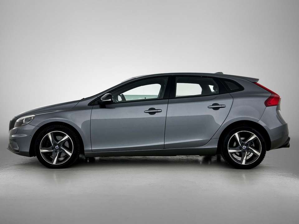 Volvo V40 - Imagem 2