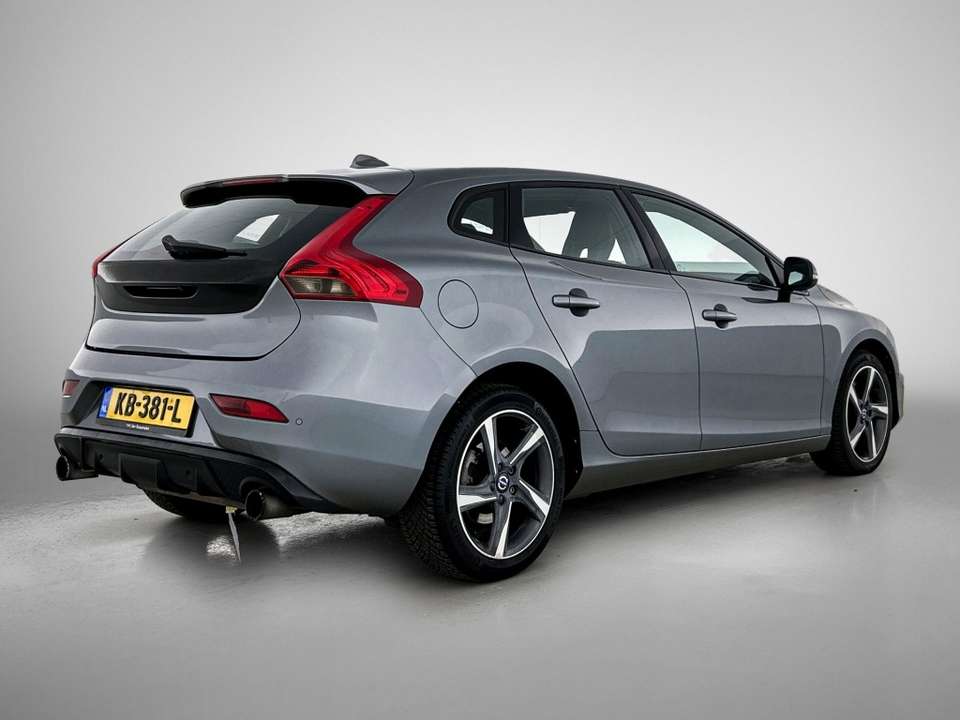 Volvo V40 - Imagem 4