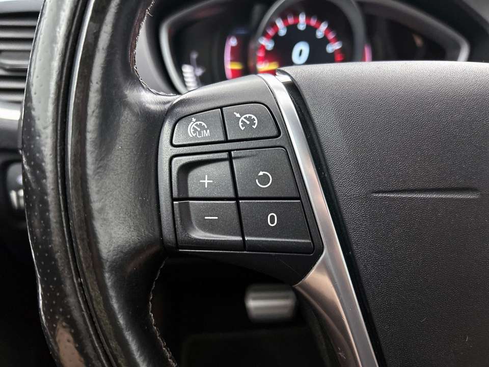 Volvo V40 - Imagem 6