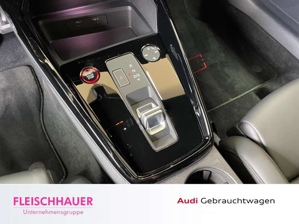 Audi RS3 - Imagem 12