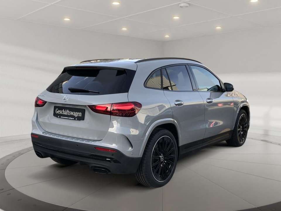 Mercedes-Benz GLA 200 - Imagem 3
